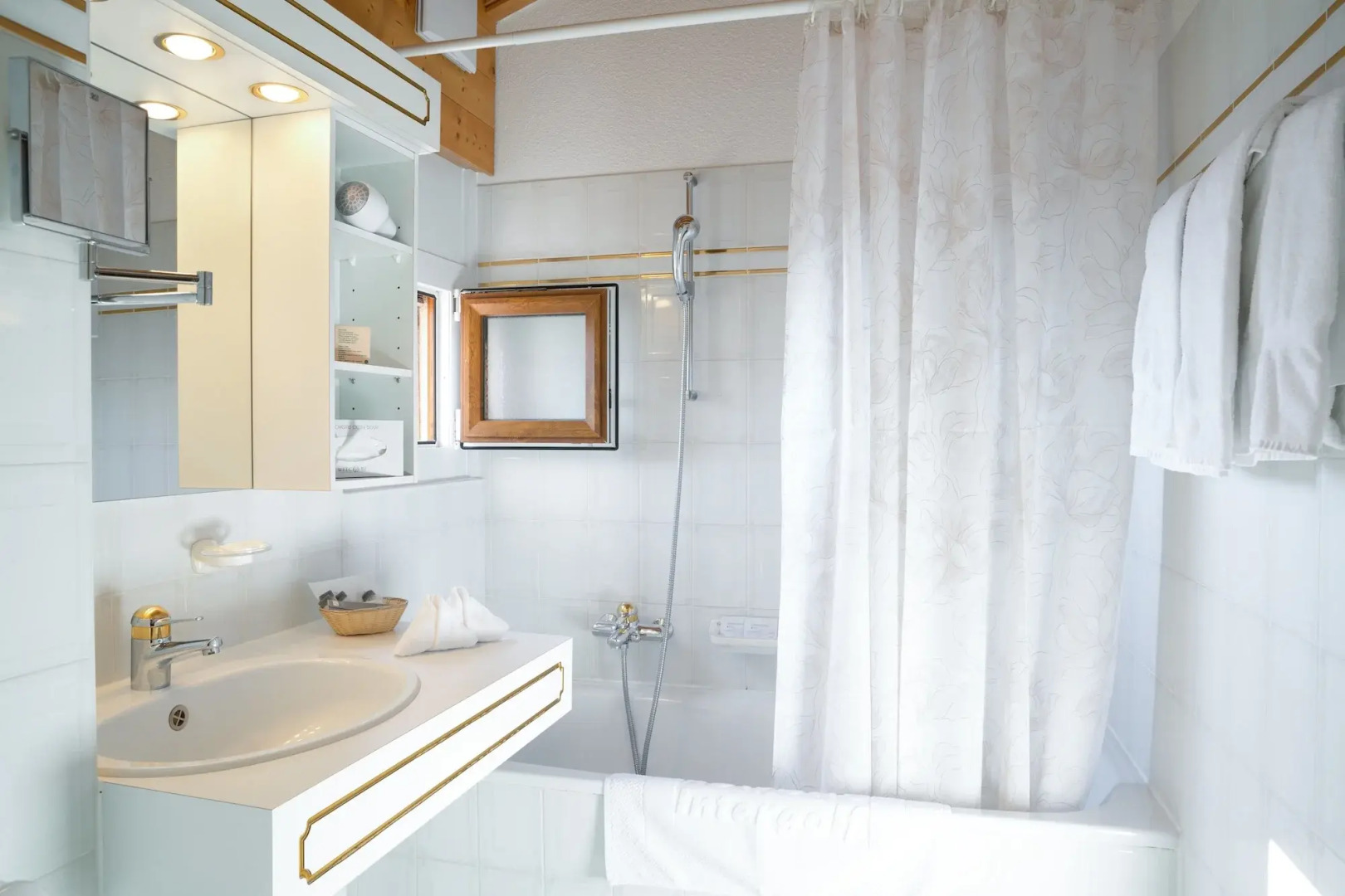 Aparthotel Helvetia Intergolf