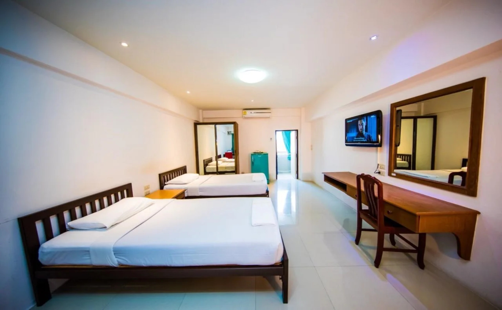 Golden House Service Apartment