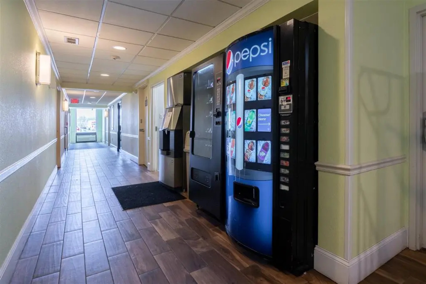 Days Inn by Wyndham Hartford/Closest Downtown