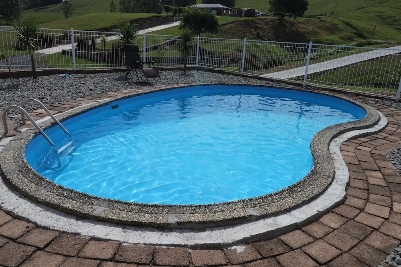 Luxury 5 Brm Oasis in Temple View