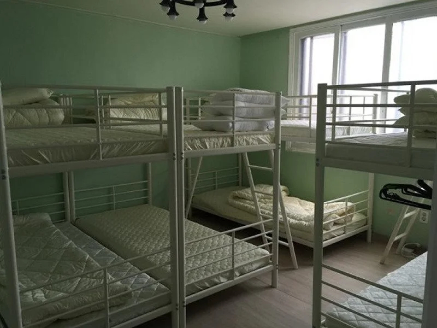 Suwon Guesthouse 2nd oppane