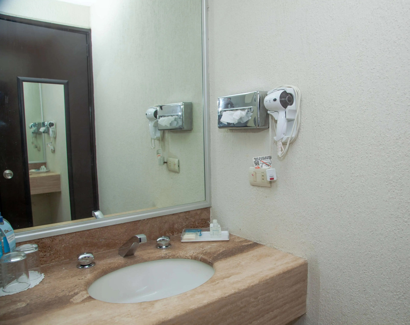 Hotel San Marcos Grand