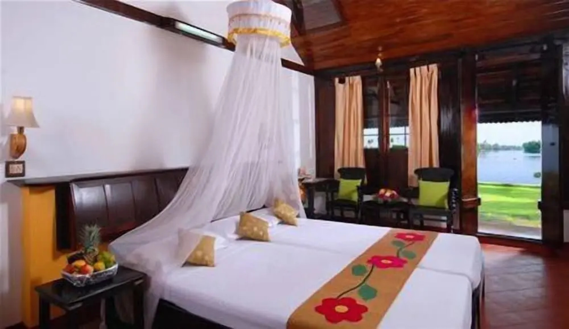 Kayaloram Heritage Lake Resort