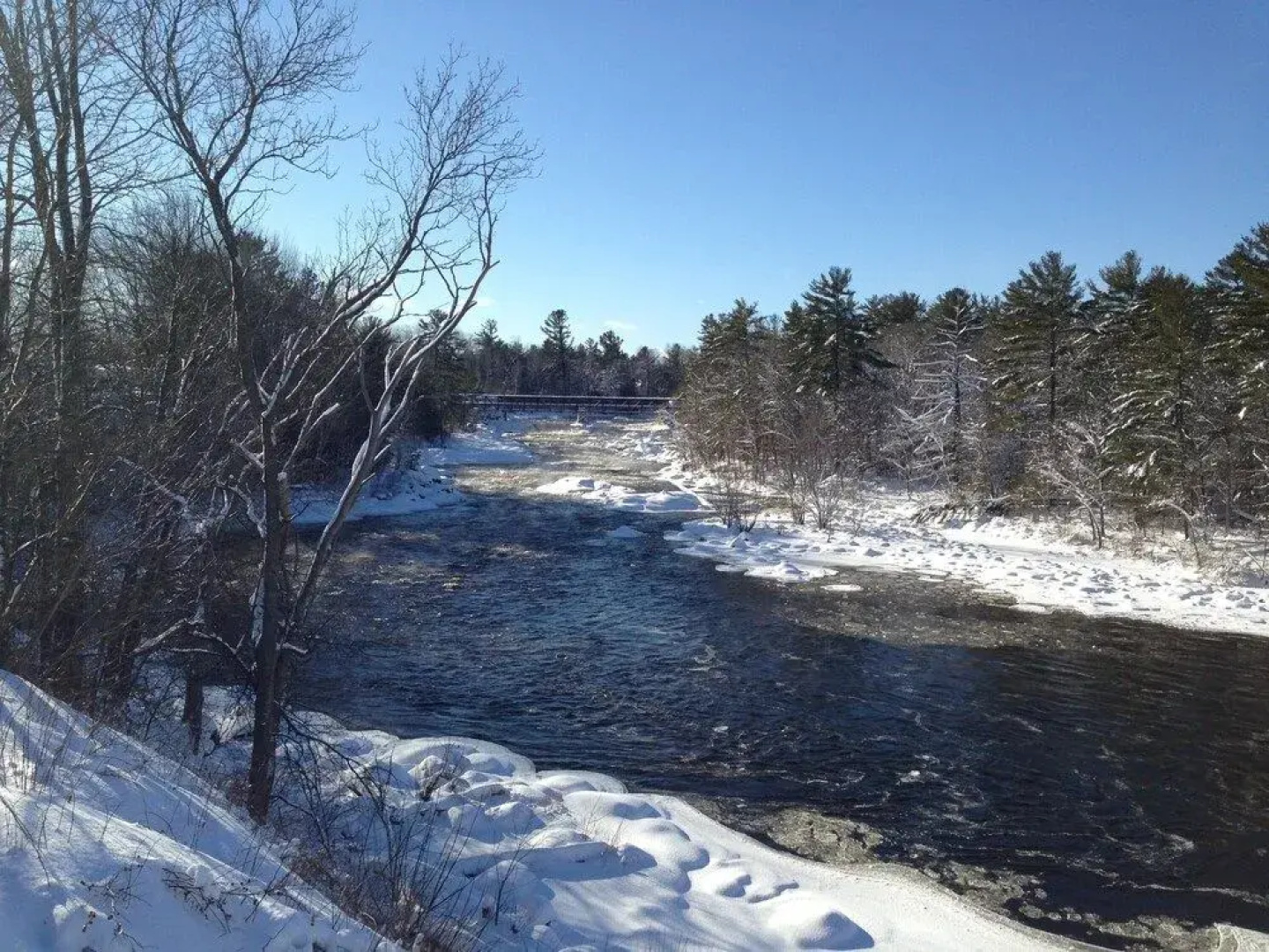 Petawawa River Inn and Suites