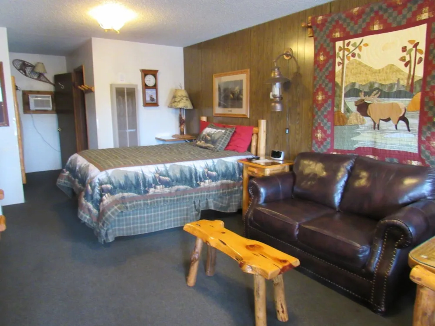The Woodsman Country Lodge