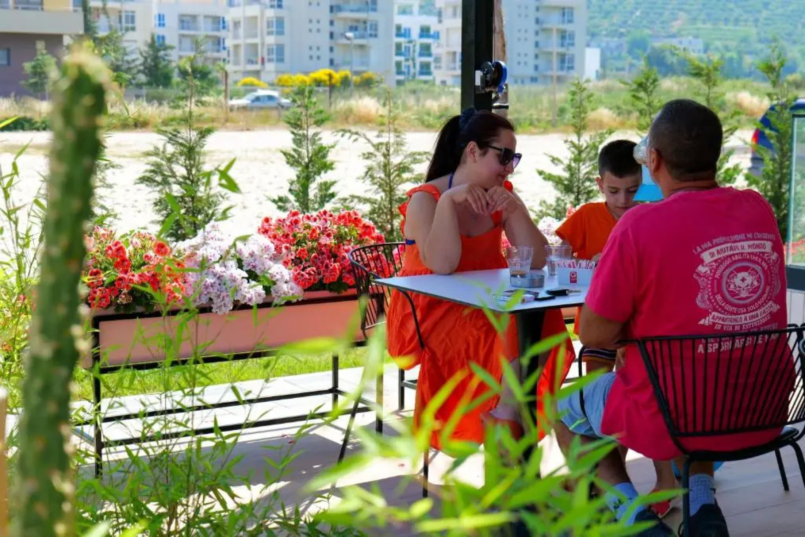 The Peak Hotel & Lounge