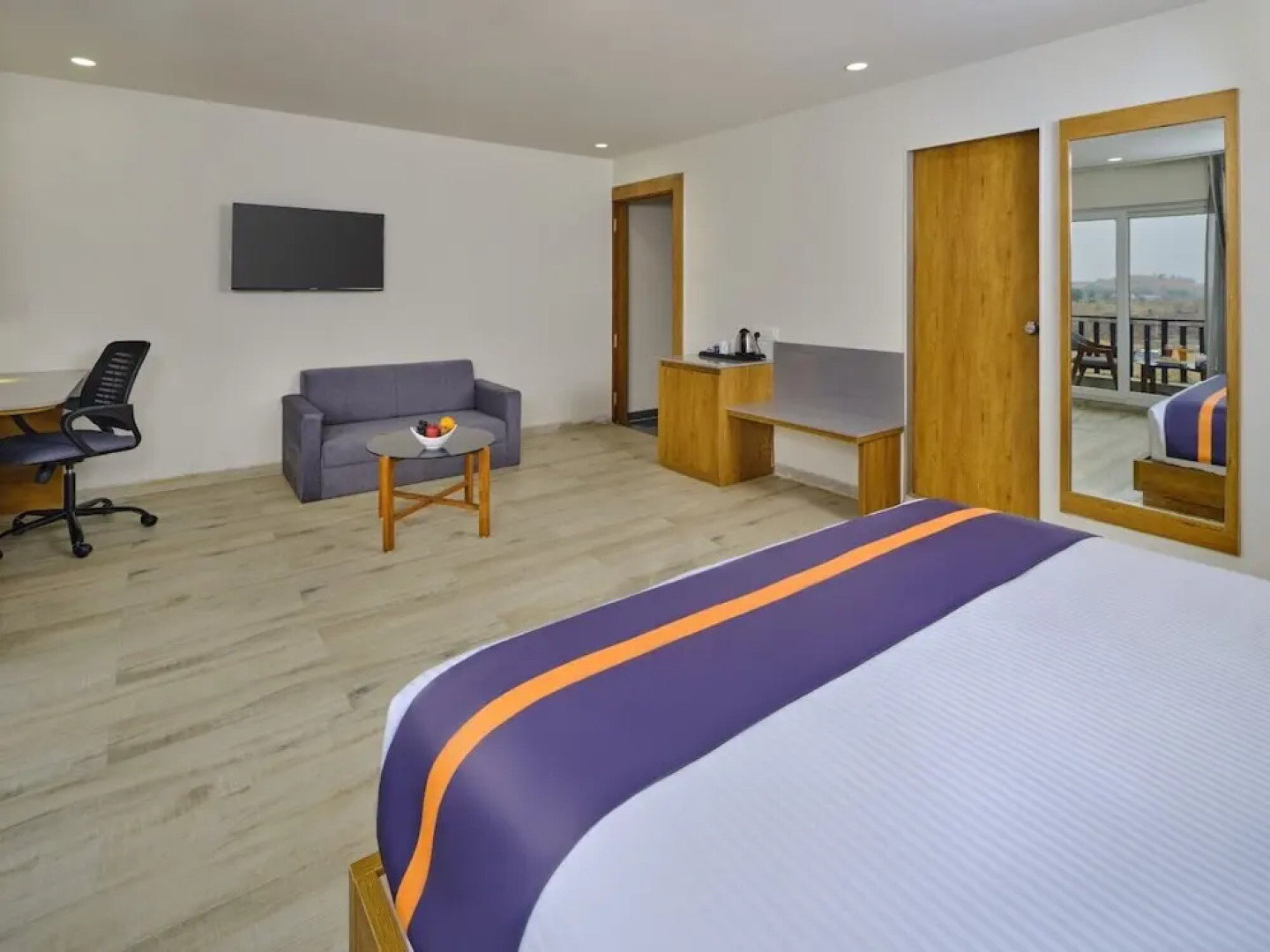 D Square Statue of Unity Kevadia, a member of Radisson Individuals