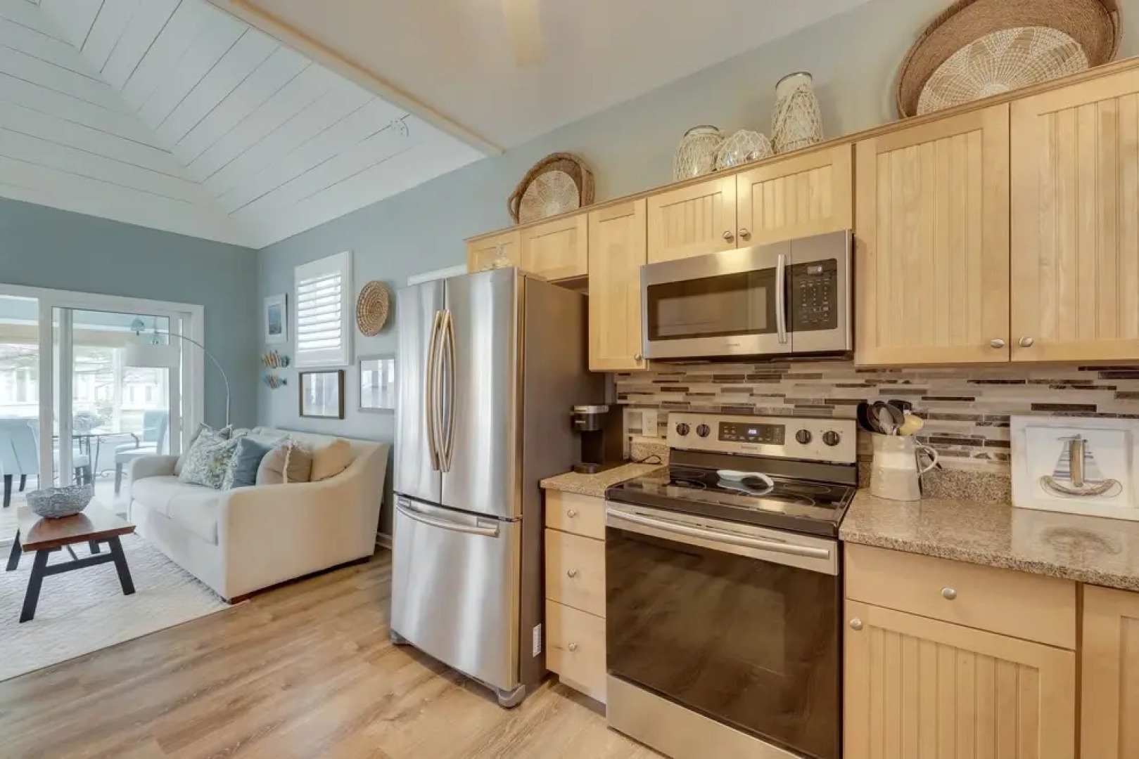 Endless Summer Beach Escape - 1 Mi to Moody Beach