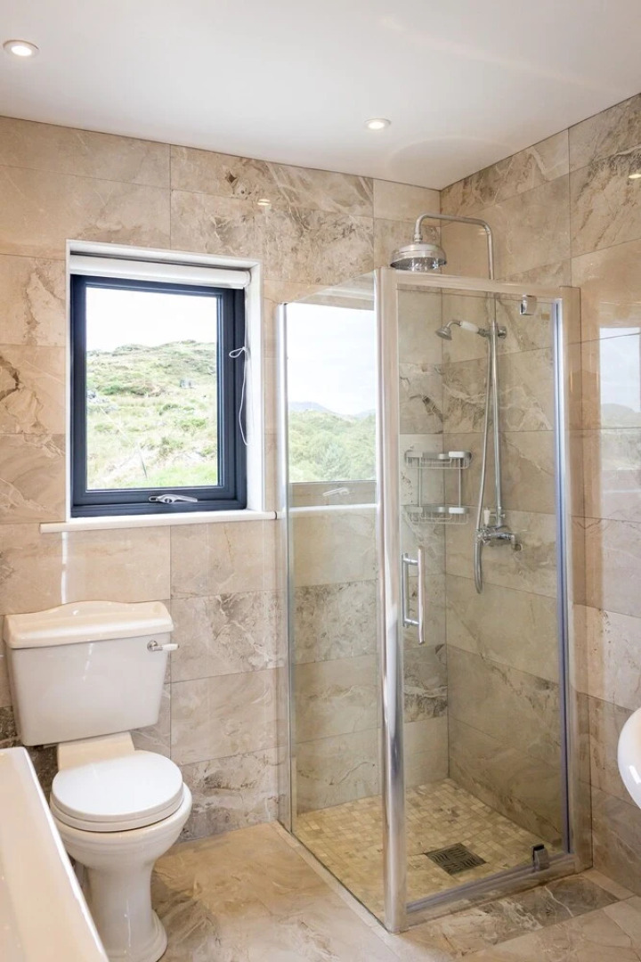 Baybridge House, Sky Road