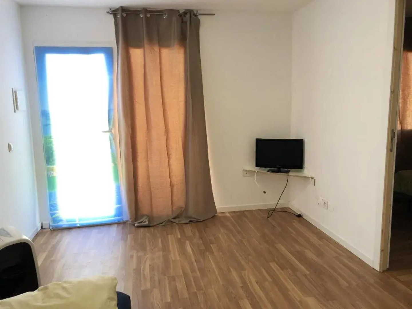 One bedroom bungalow with shared pool enclosed garden and wifi at Silves