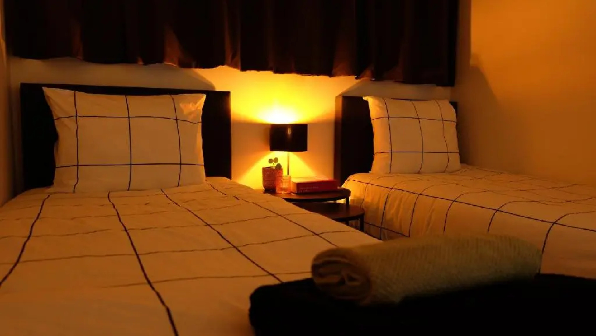 The Black Oak - Luxe bungalow met prive sauna