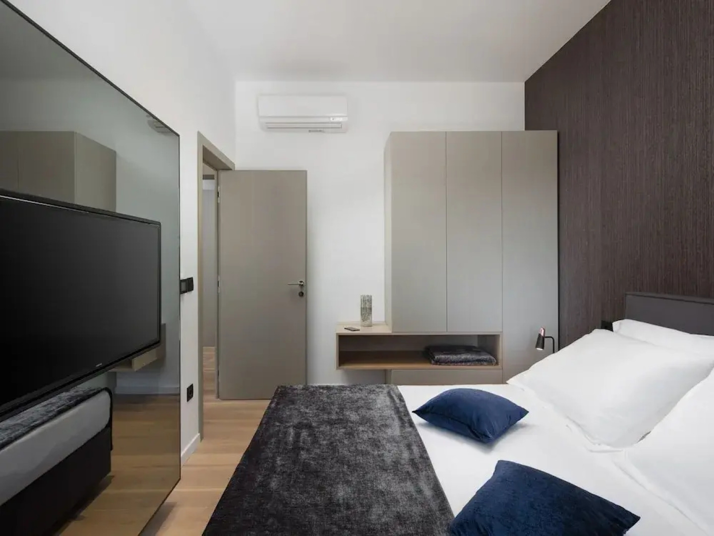 Villa in Pula With Pool and Sauna