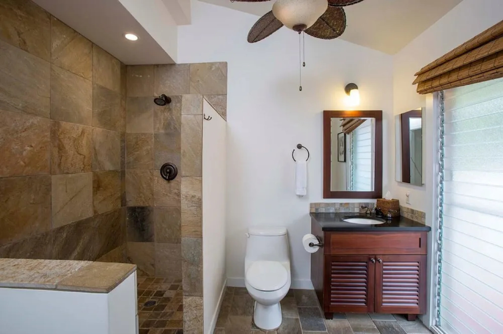 Aina Nalu - Two Bedroom Condo