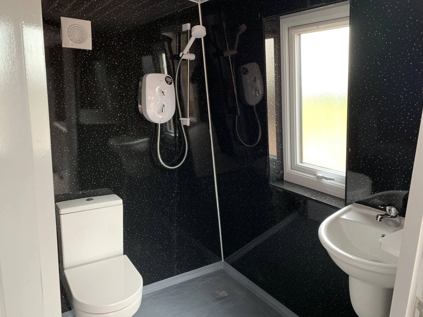 Acdc Glamping, Campervan , Caravan and Tent Resort