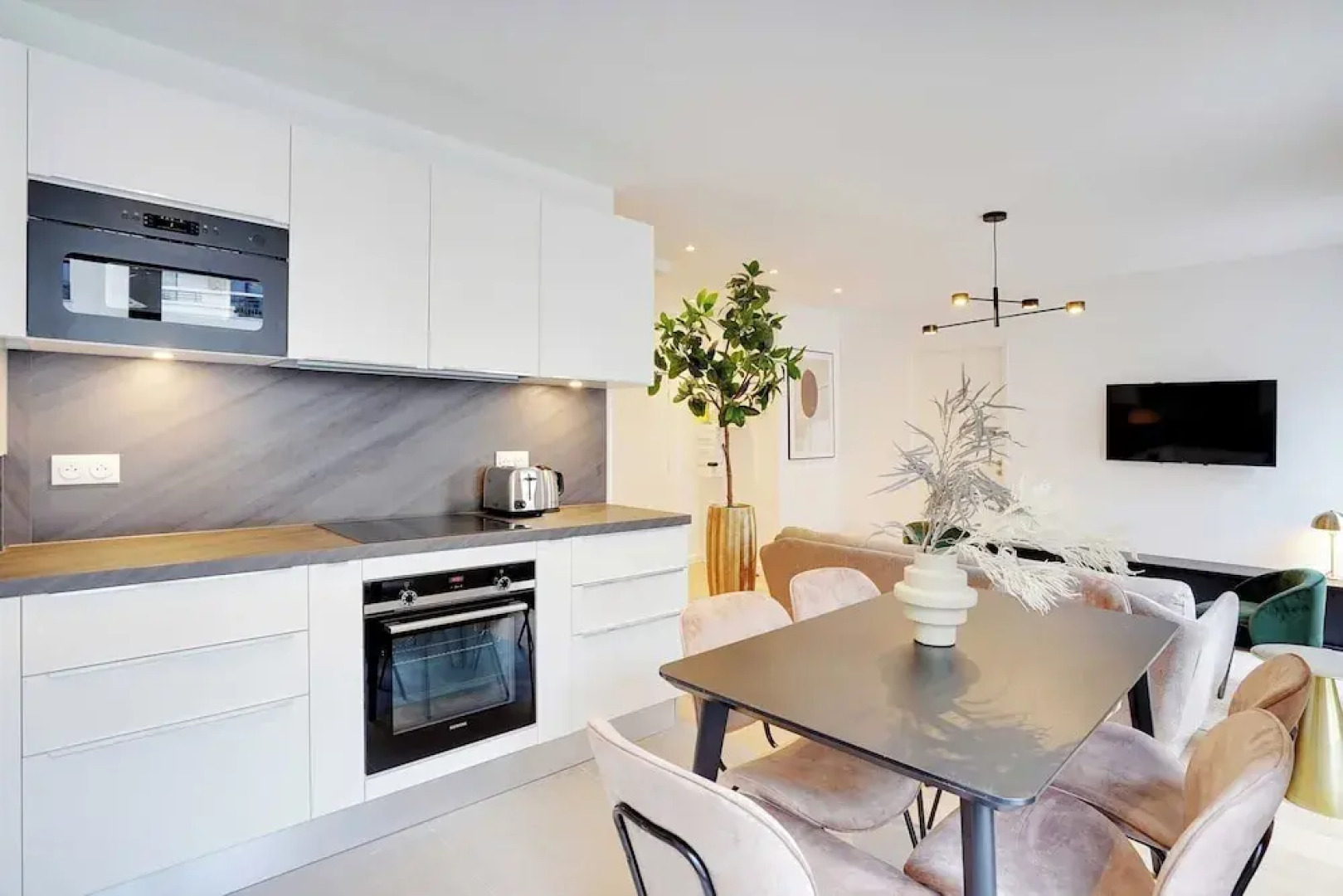 Duplex With Terrace in Levallois