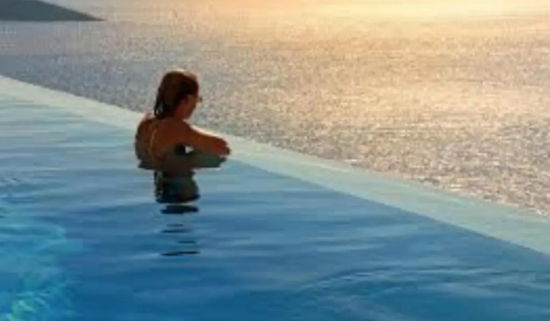 BLU SUITE COTTAGE SUL MARE e SWIMMING POOL