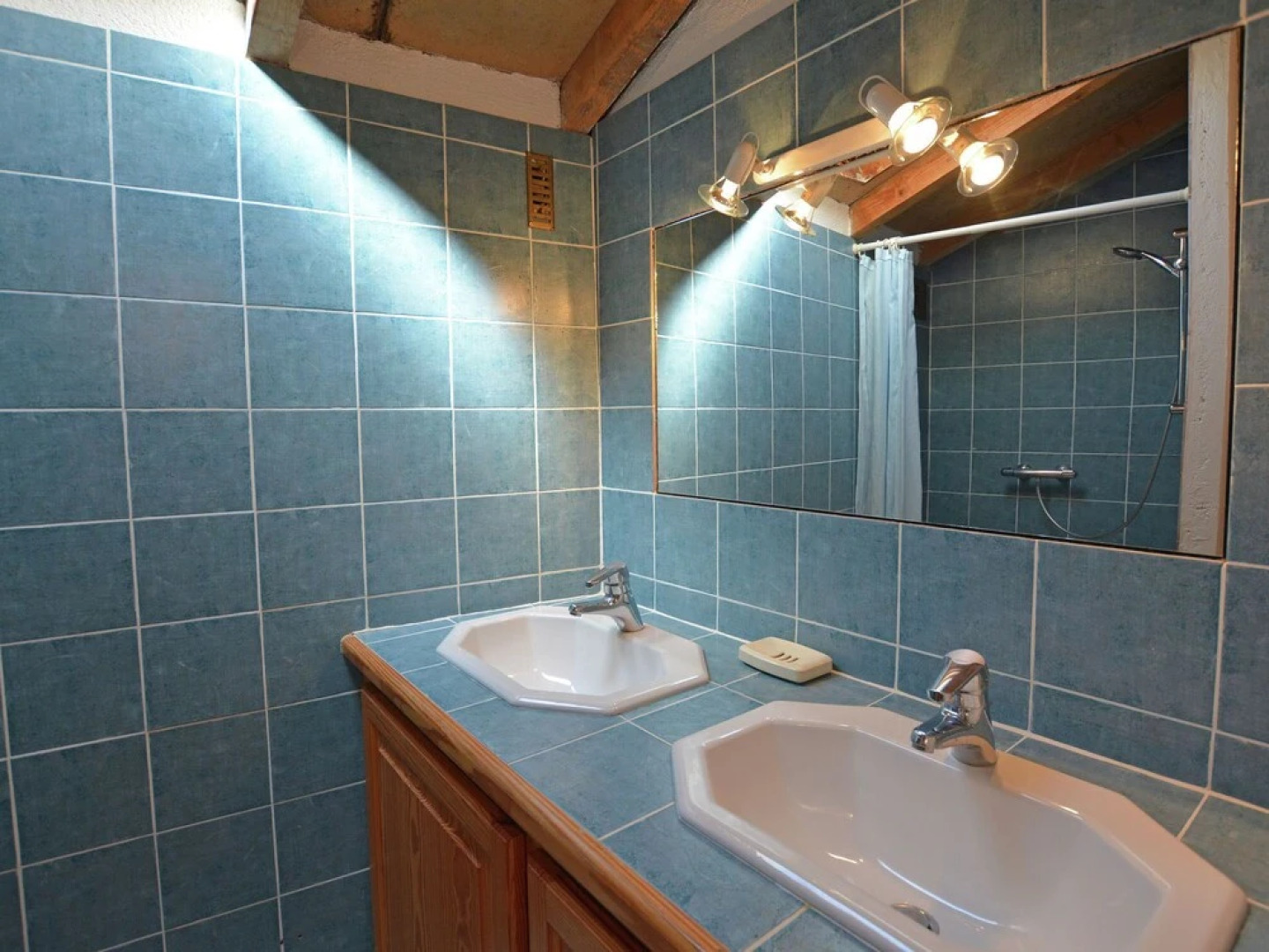 Chic Farmhouse With Swimming Pool in Prunet-et-Belpuig