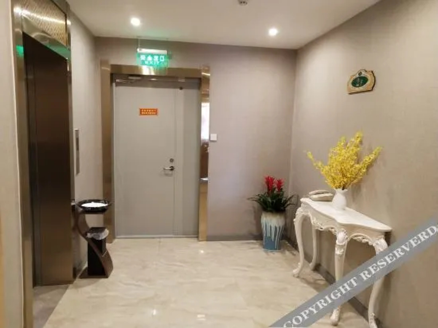 Vienna 3 Best Hotels (Xuyi Bus Station Xujie Lobster Square Branch)