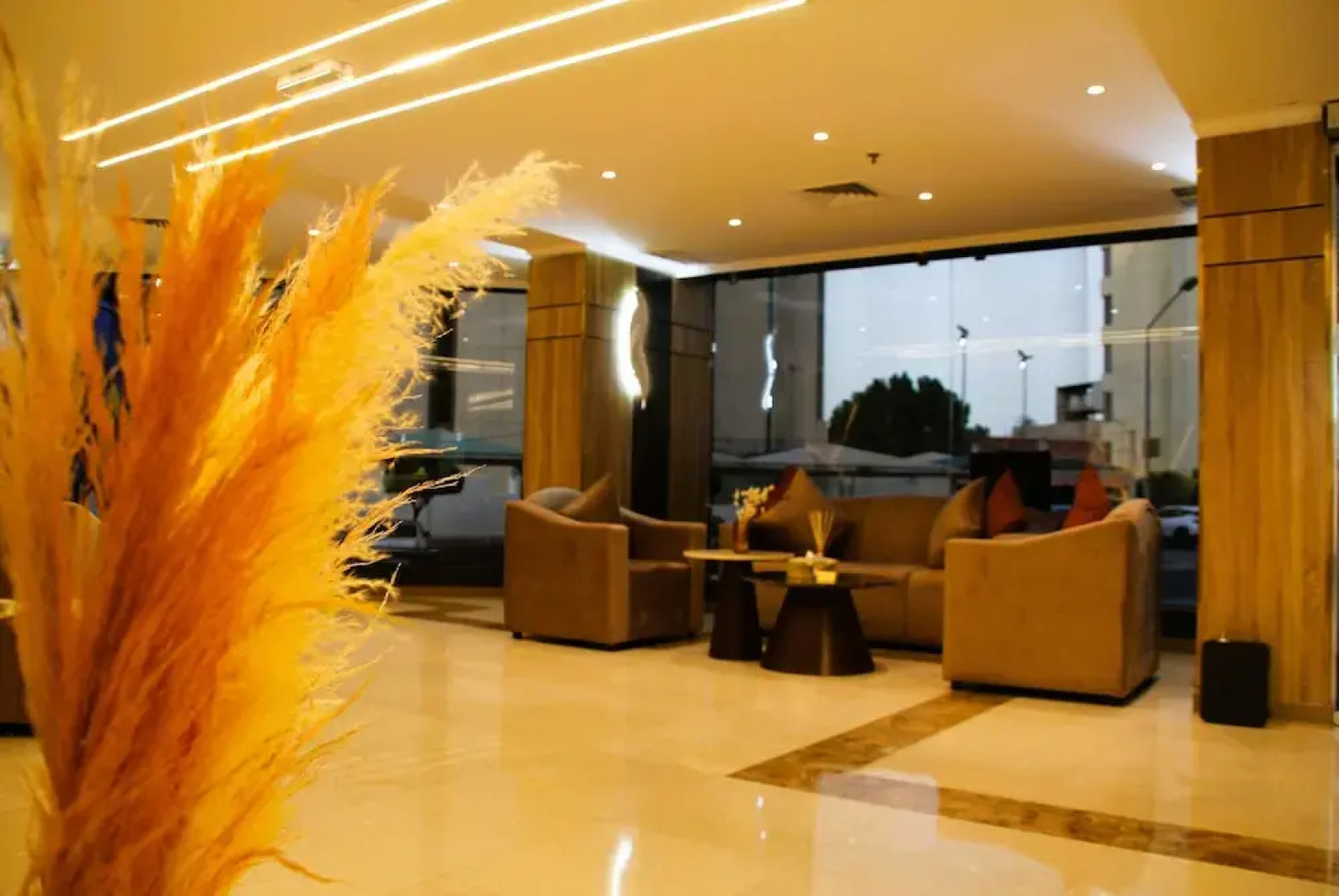 Plaza Athenee Hotel Kuwait