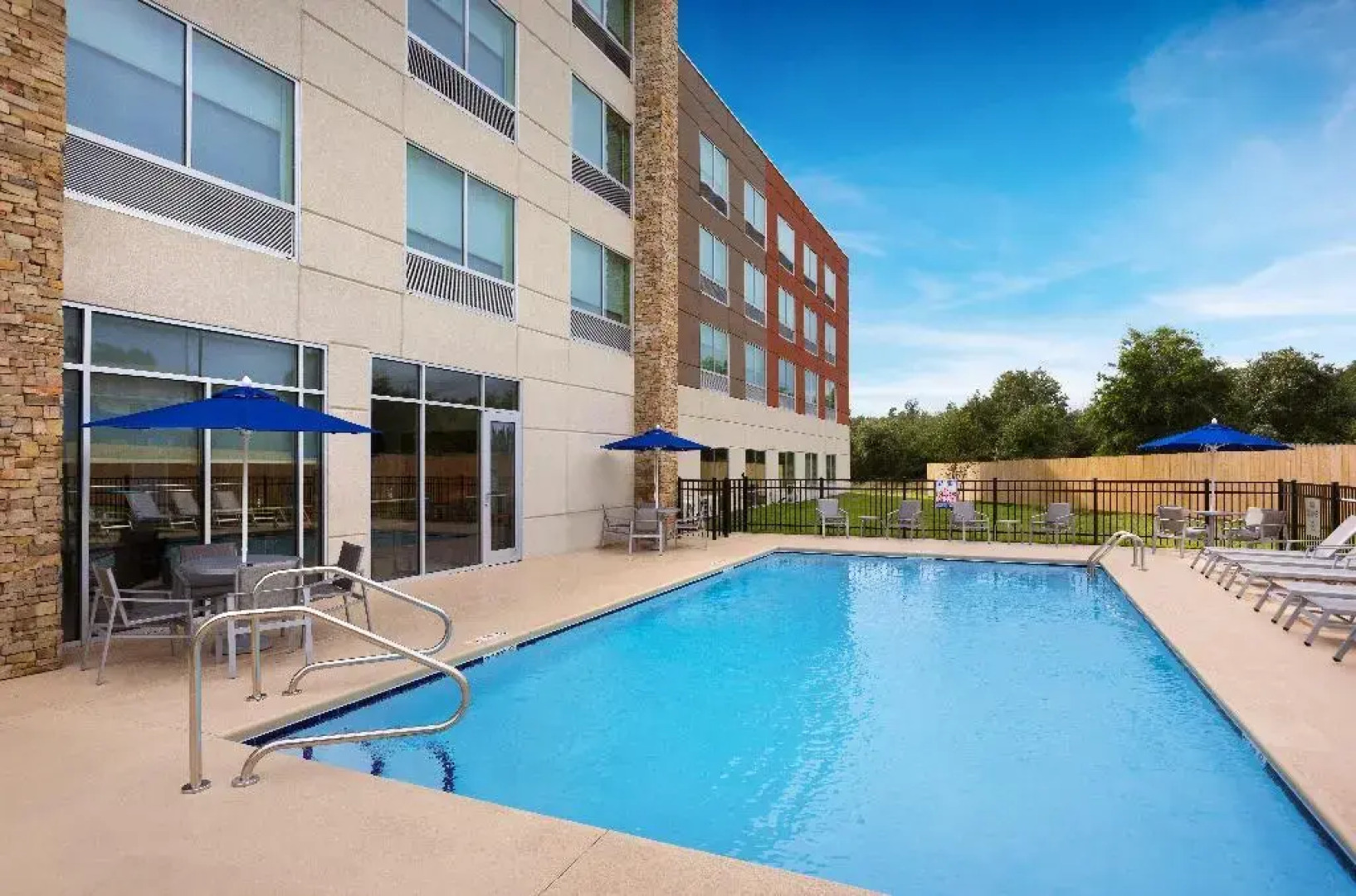 Holiday Inn Express Lake Park by IHG