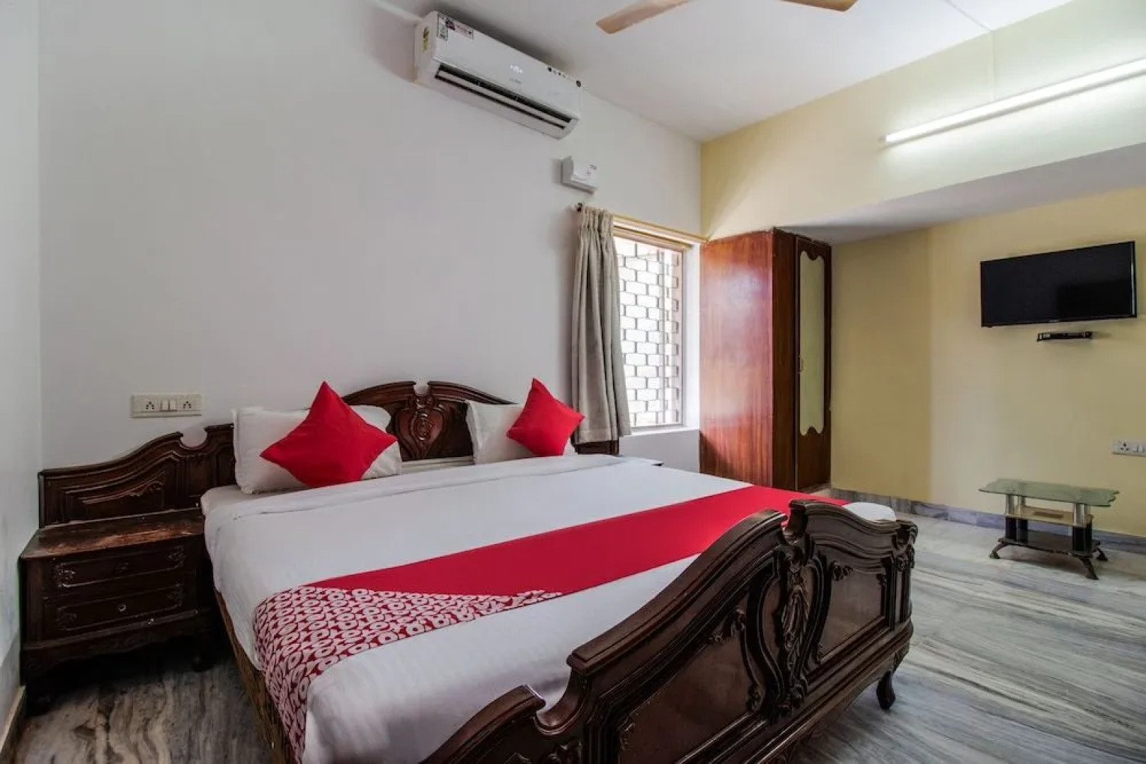 Oyo 39999 Space Ville