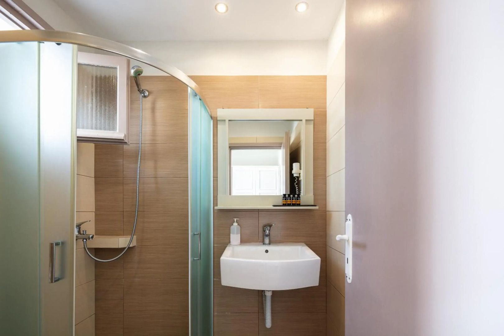 Kavuras Village Hotel & Suites