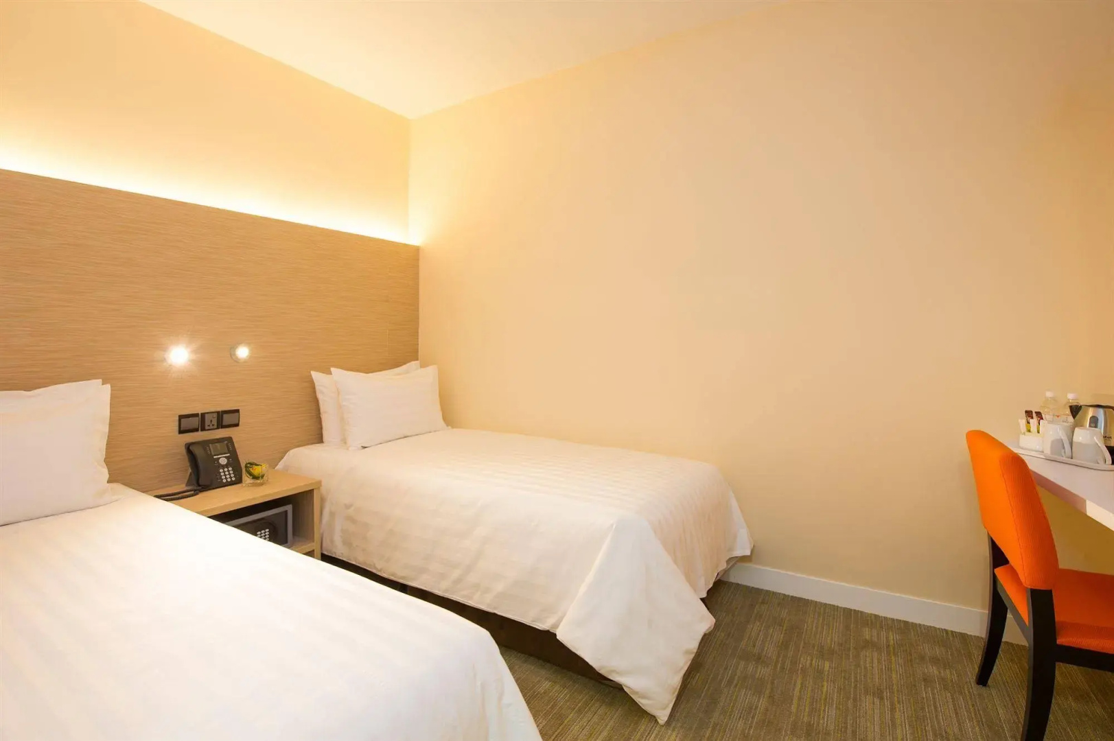 Sama-Sama Express KLIA Terminal 2 - Airside Transit Hotel