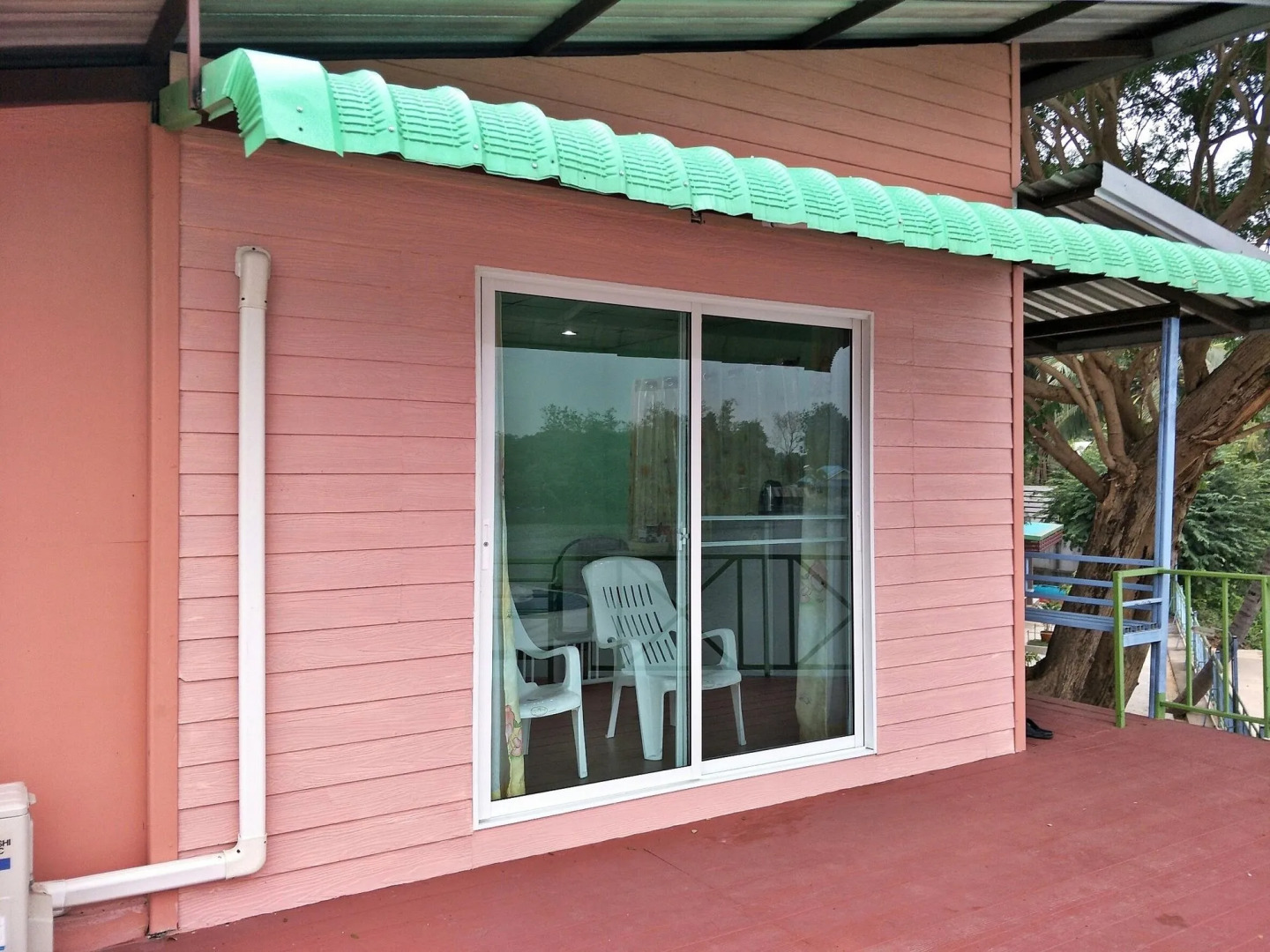 Golden Dragon Resort