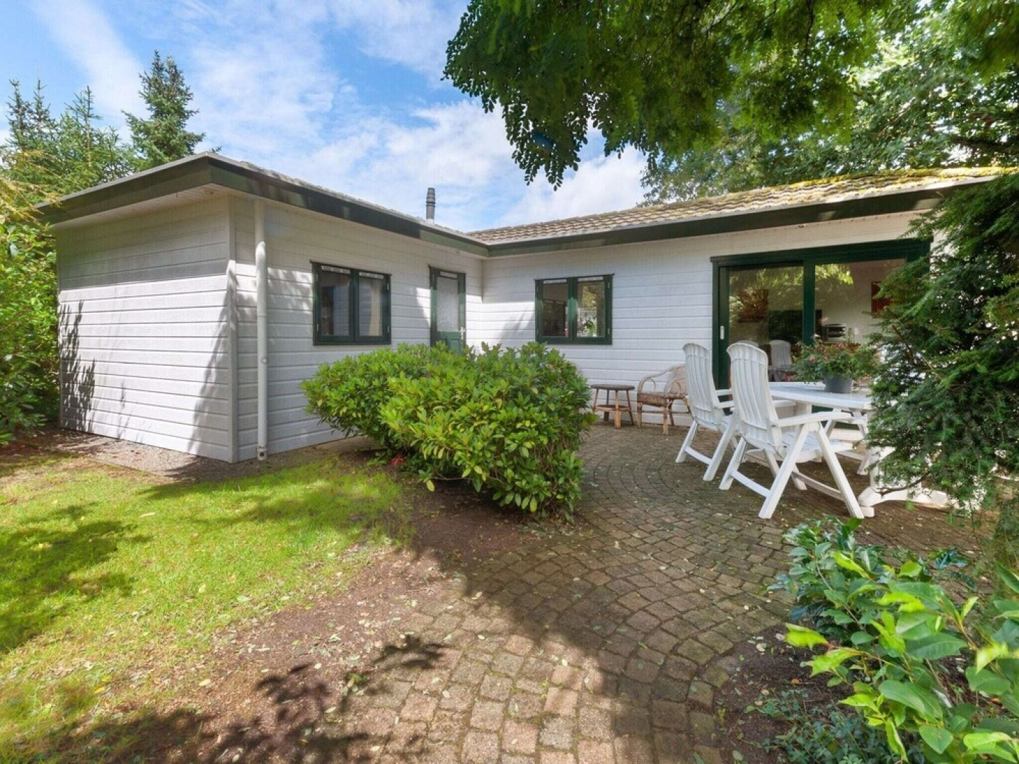 Detached, Fully Equipped Chalet in Vechtdal near Ommen