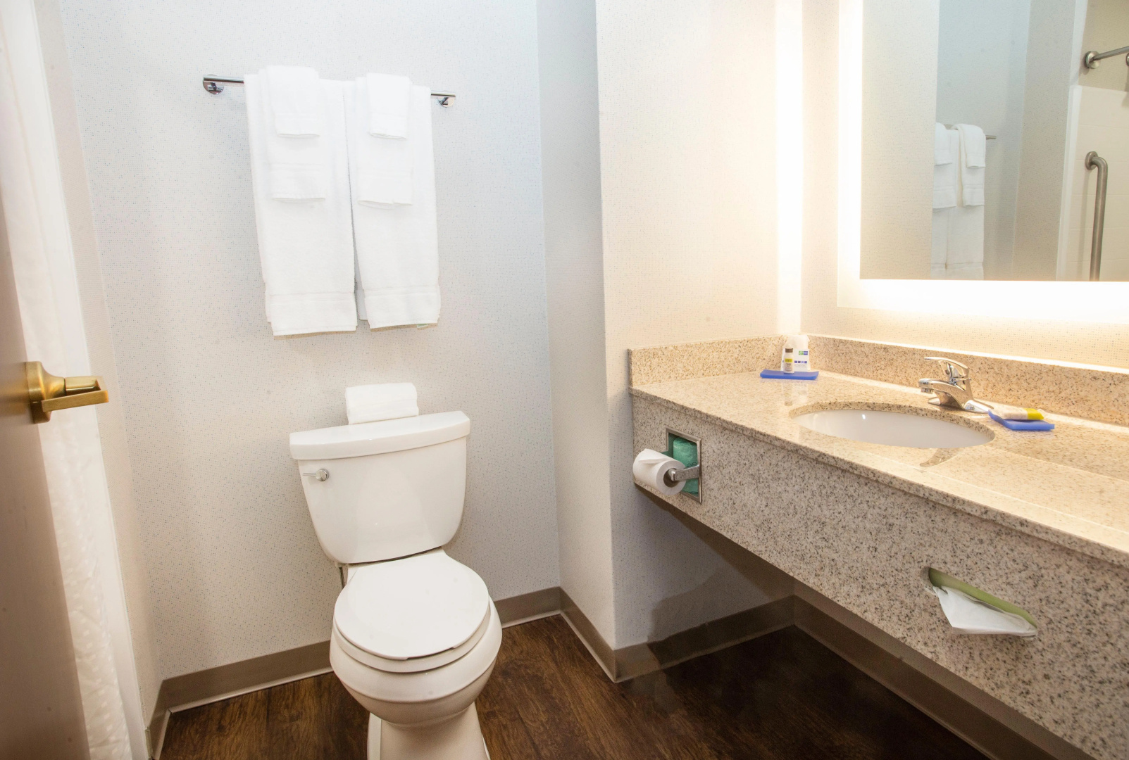 Holiday Inn Express & Suites Bethlehem Arpt-Allentown Area