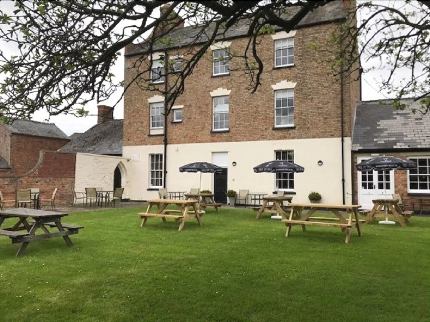 The Kings Head House