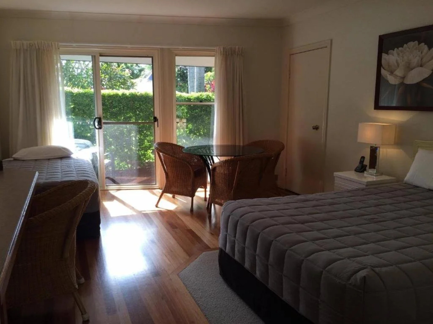 Arabella Garden Inn Motel