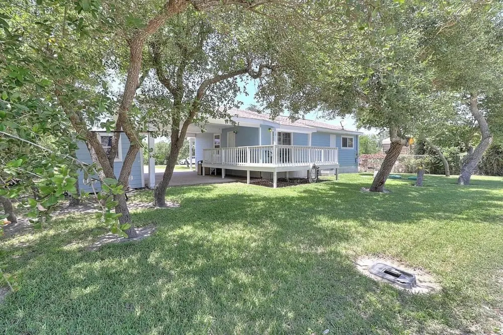 Seashell Memories 2 Bedroom Home by RedAwning