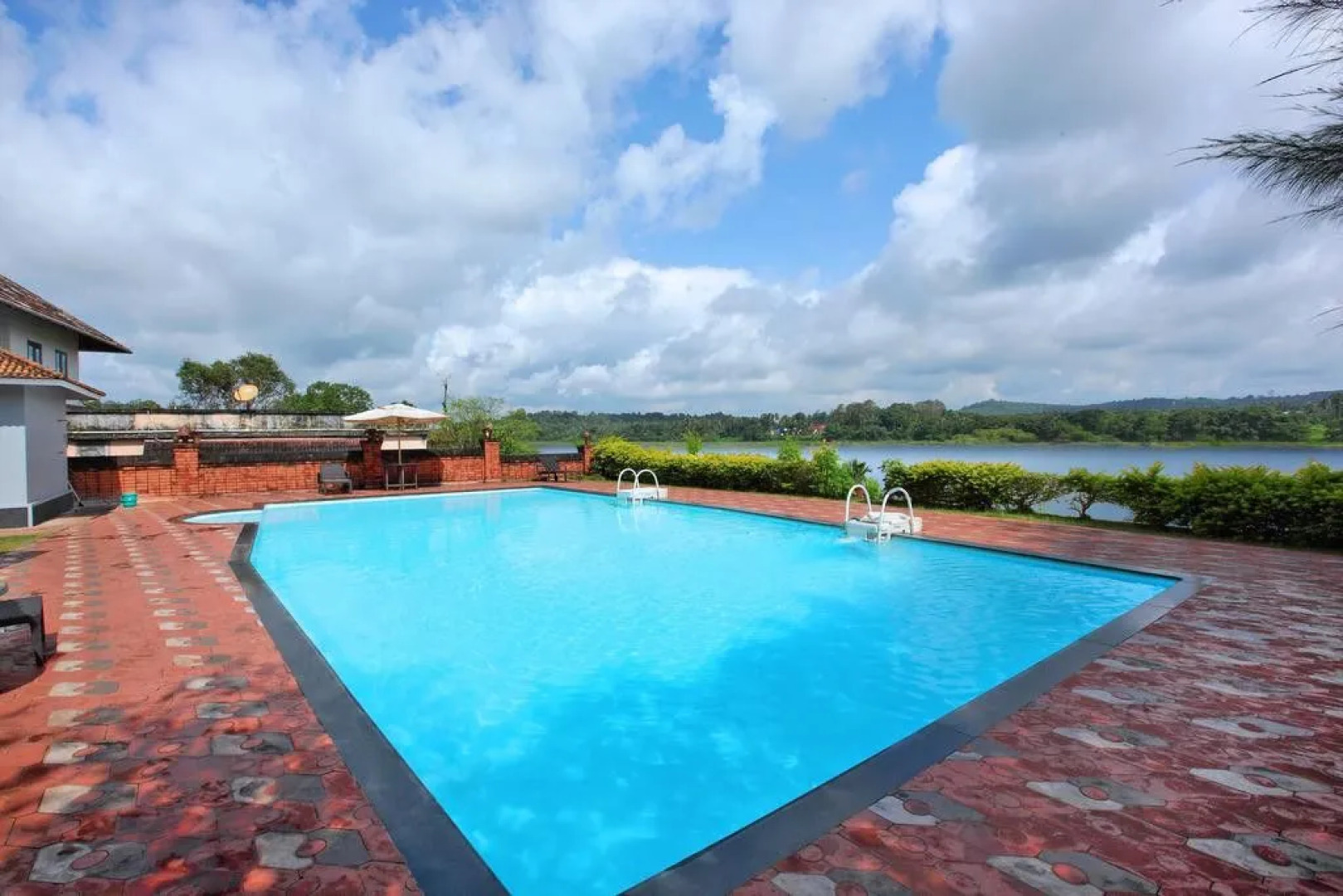 River Retreat Heritage Ayurvedic Resort