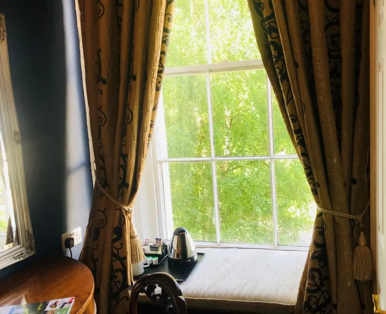 Clarence Court Hotel