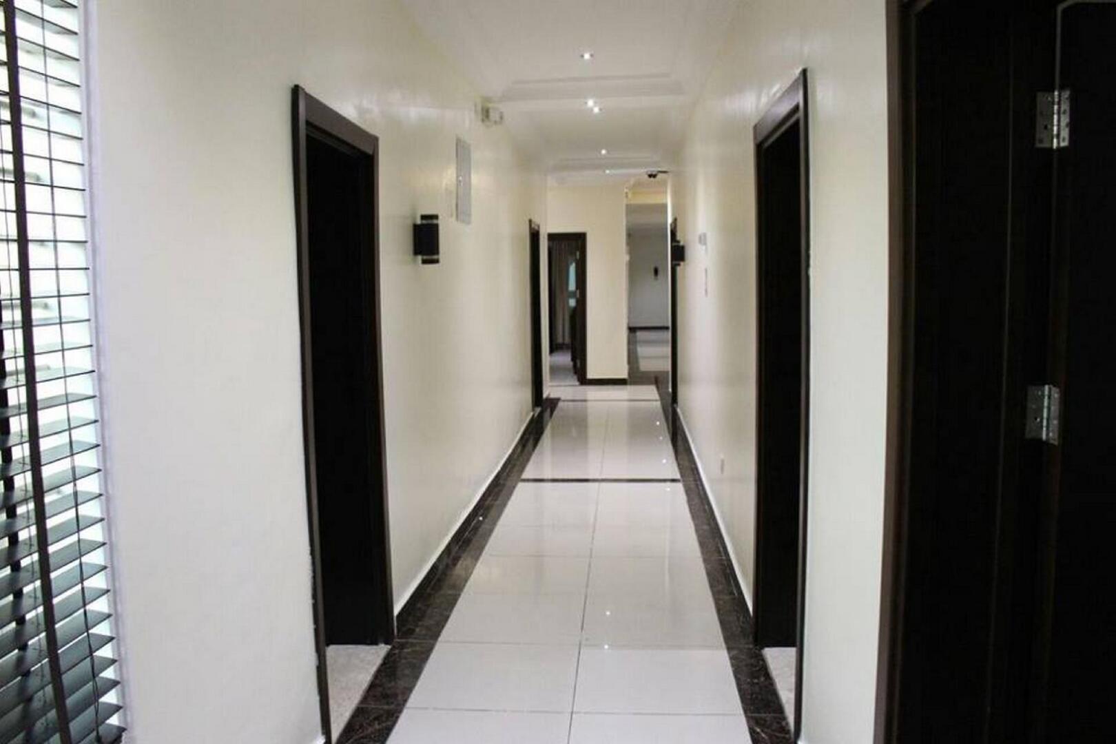 De Brass Suites Hotel