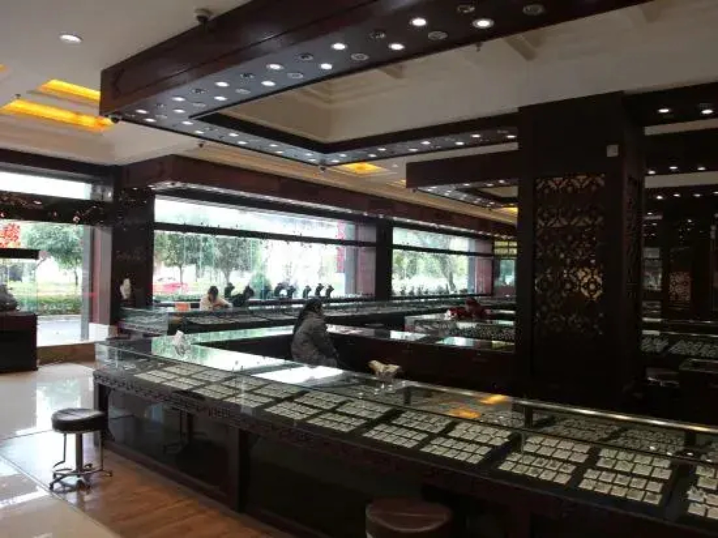 Baimei Zhubao Hot Spring Hotel