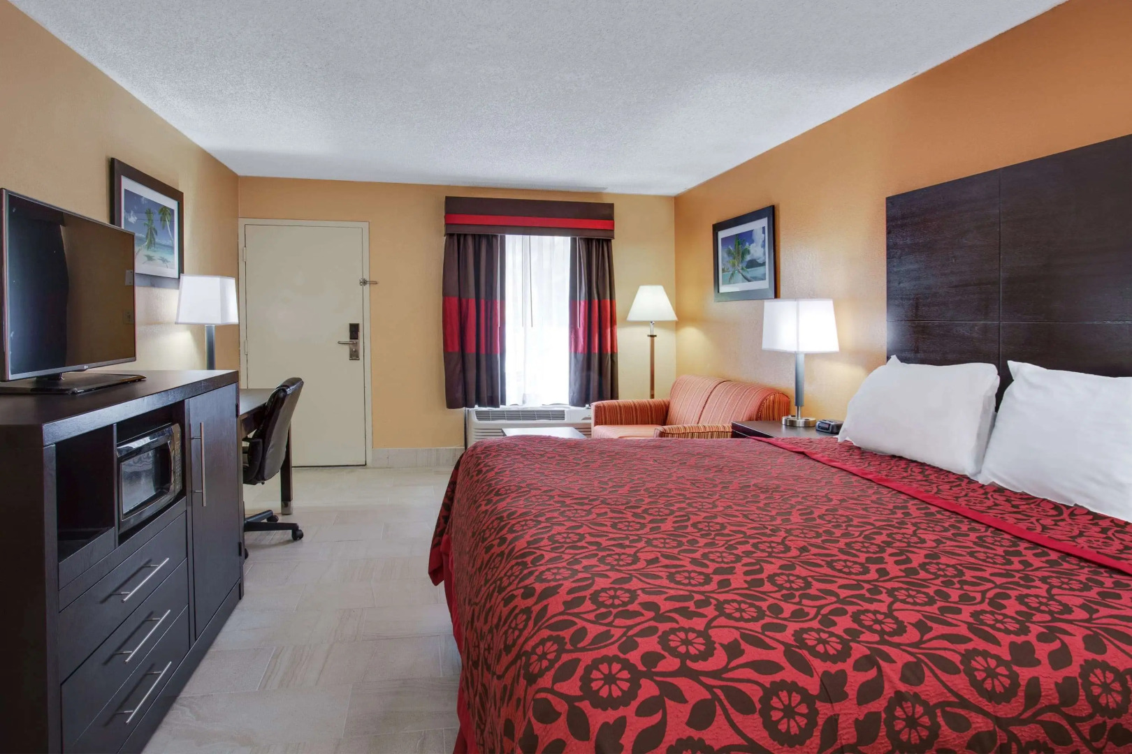 Days Inn by Wyndham Sarasota Bay