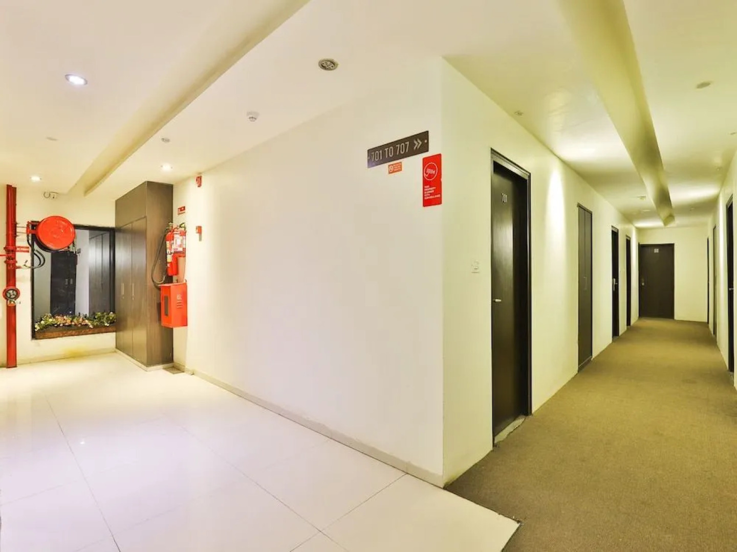 OYO 13479 Hotel Grand Nakshatra