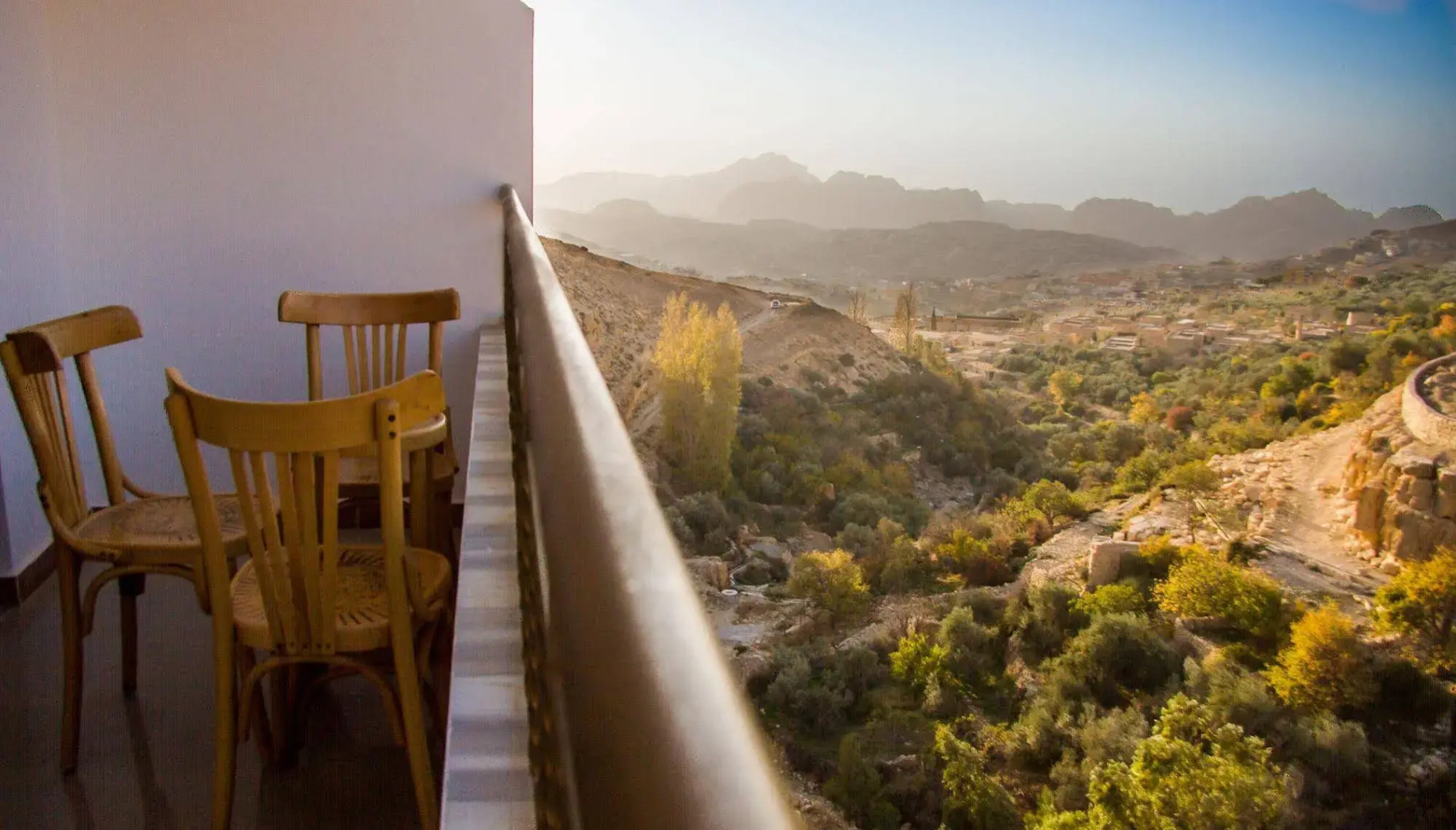 Al Anbat Hotel & Restaurant