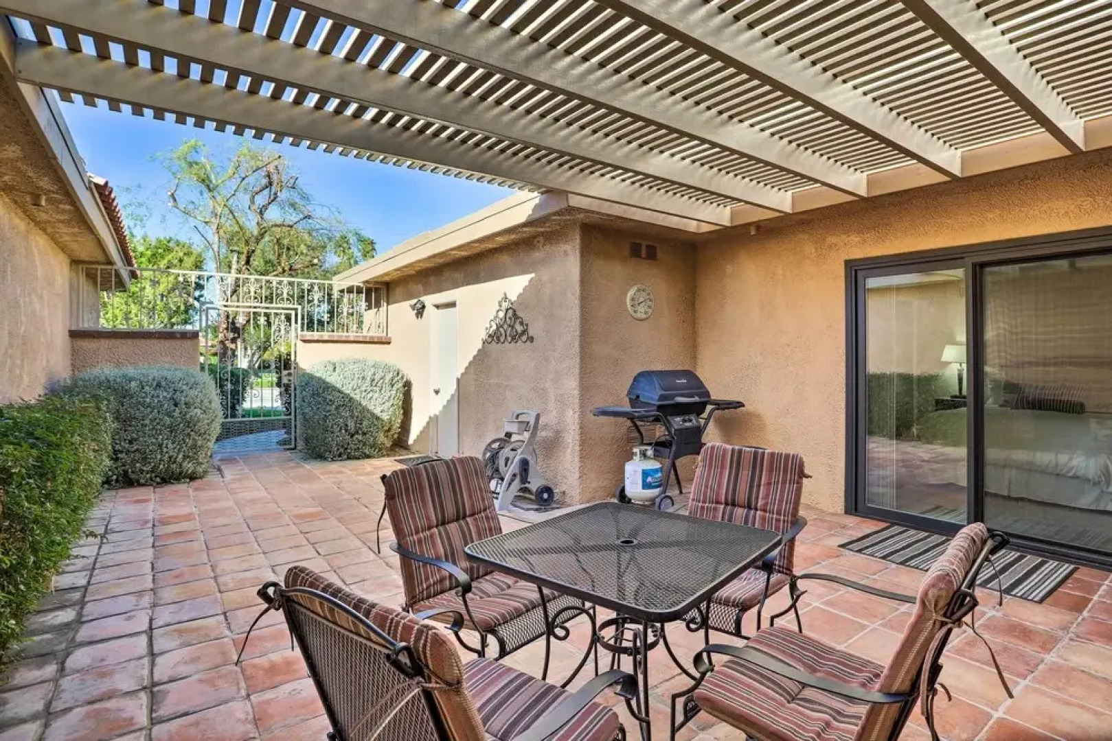 Resort Amenities: Rancho Mirage Country Club Home