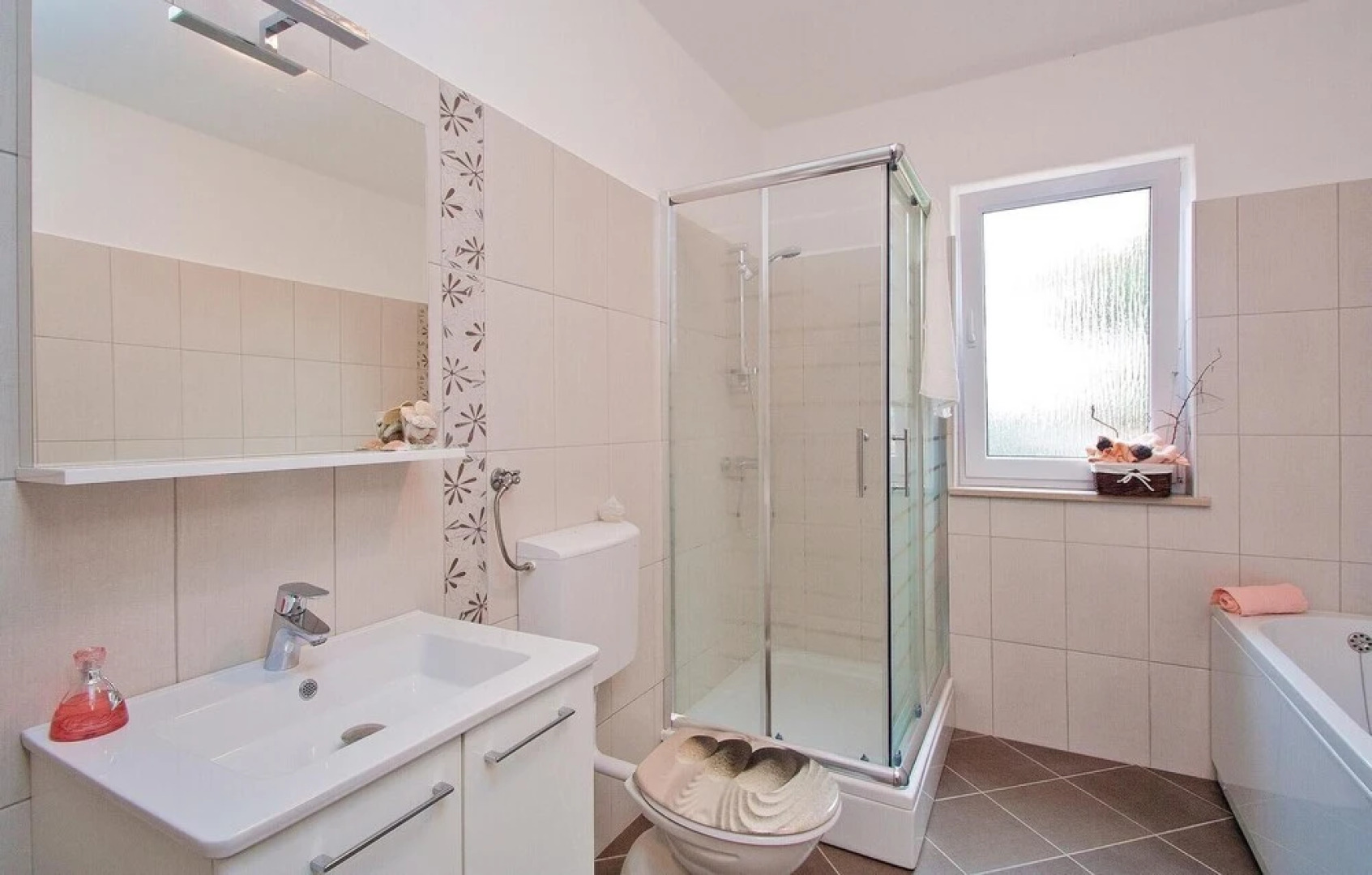 Awesome Home in Orbanici With Wifi and 2 Bedrooms