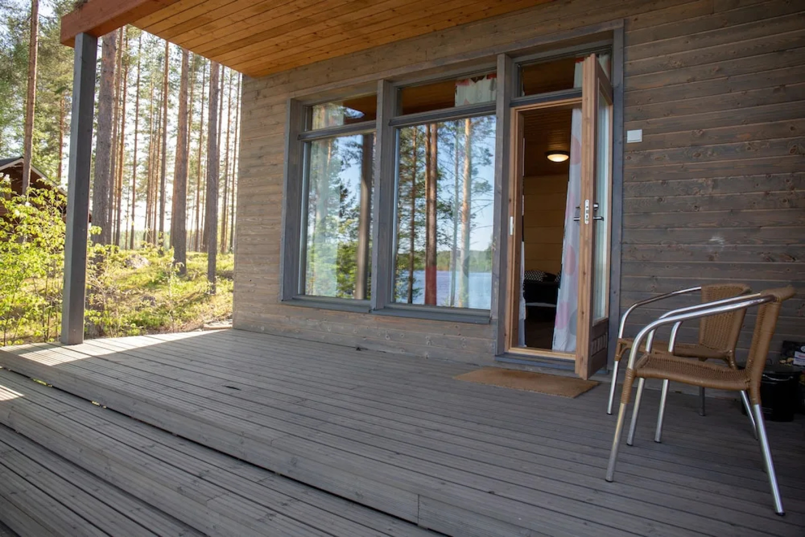 Kuoreksenniemi Villas & Lakehouse