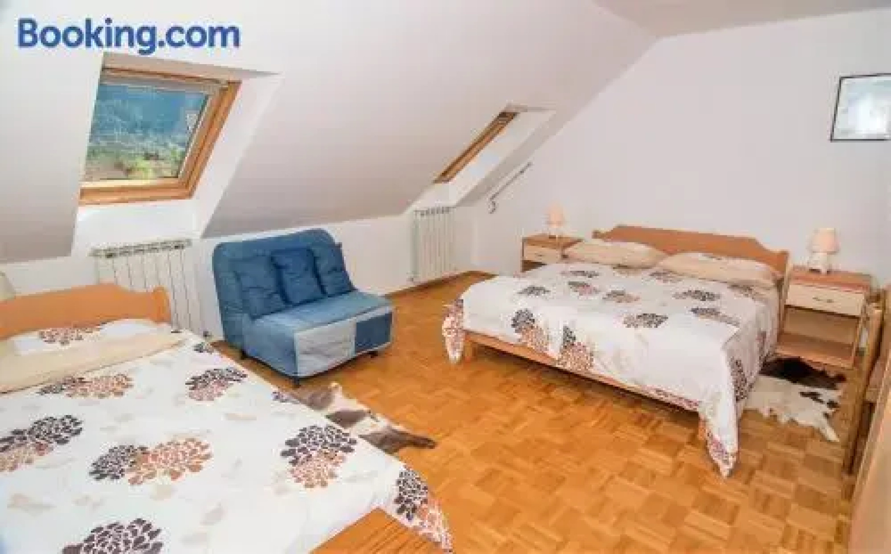 Apartments and Rooms Tajcr