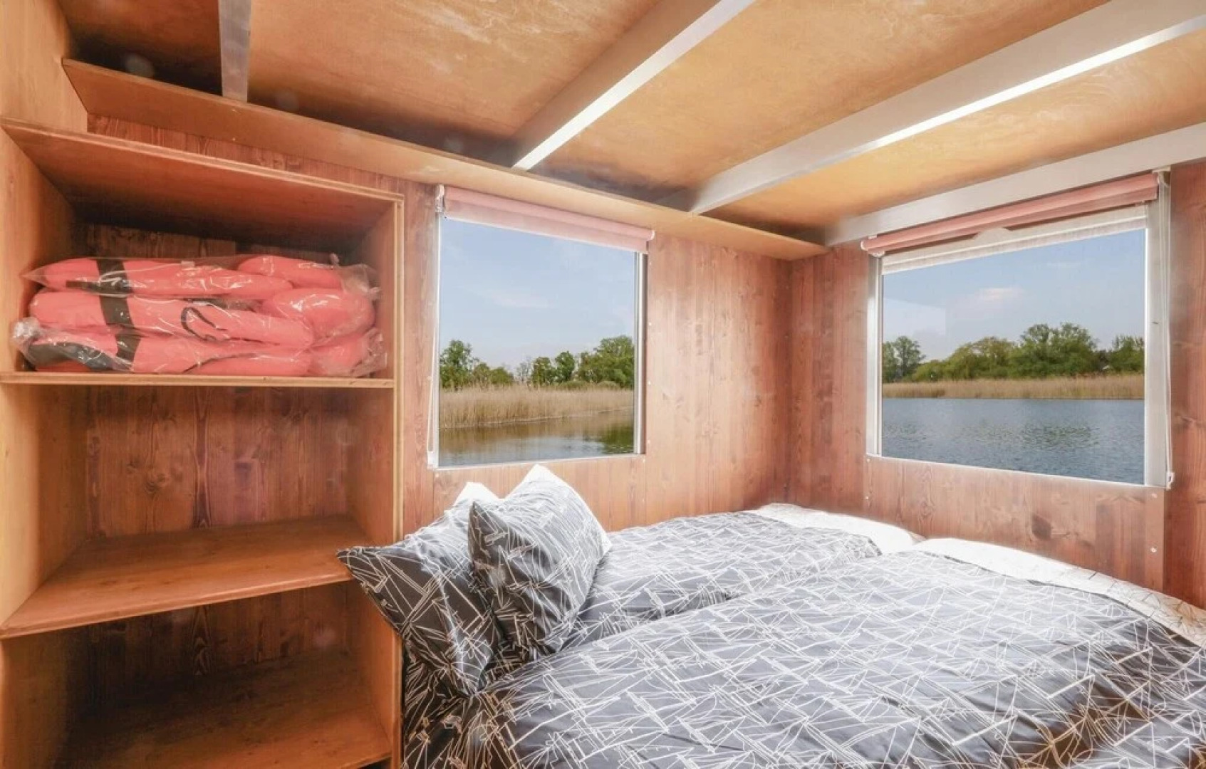 Awesome Ship/boat in Neustrelitz With 2 Bedrooms and Wifi