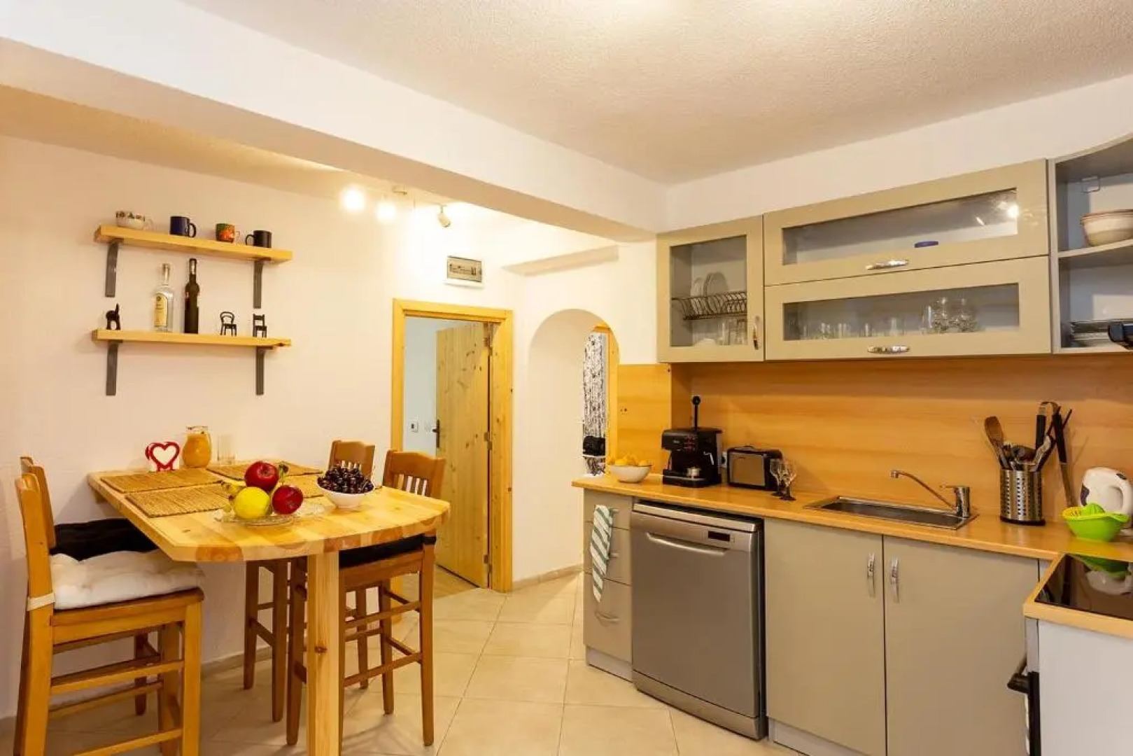 Garmen Hills Complex