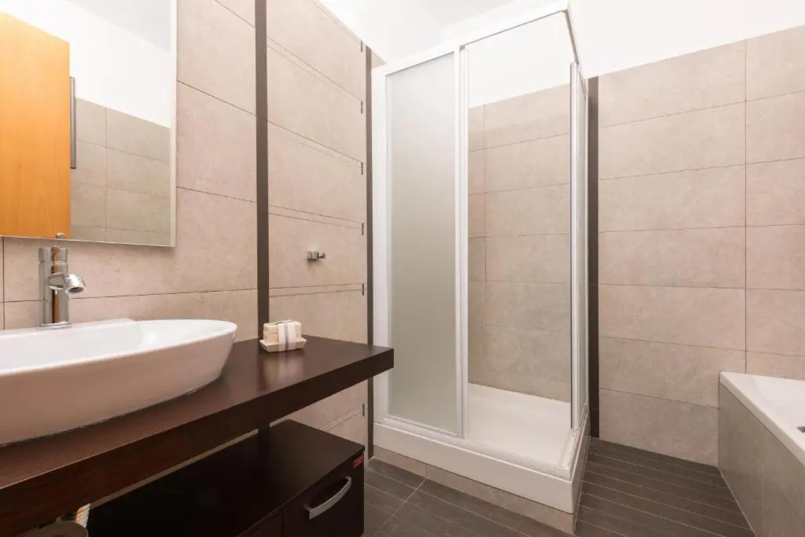 Louloudis Pool Villa