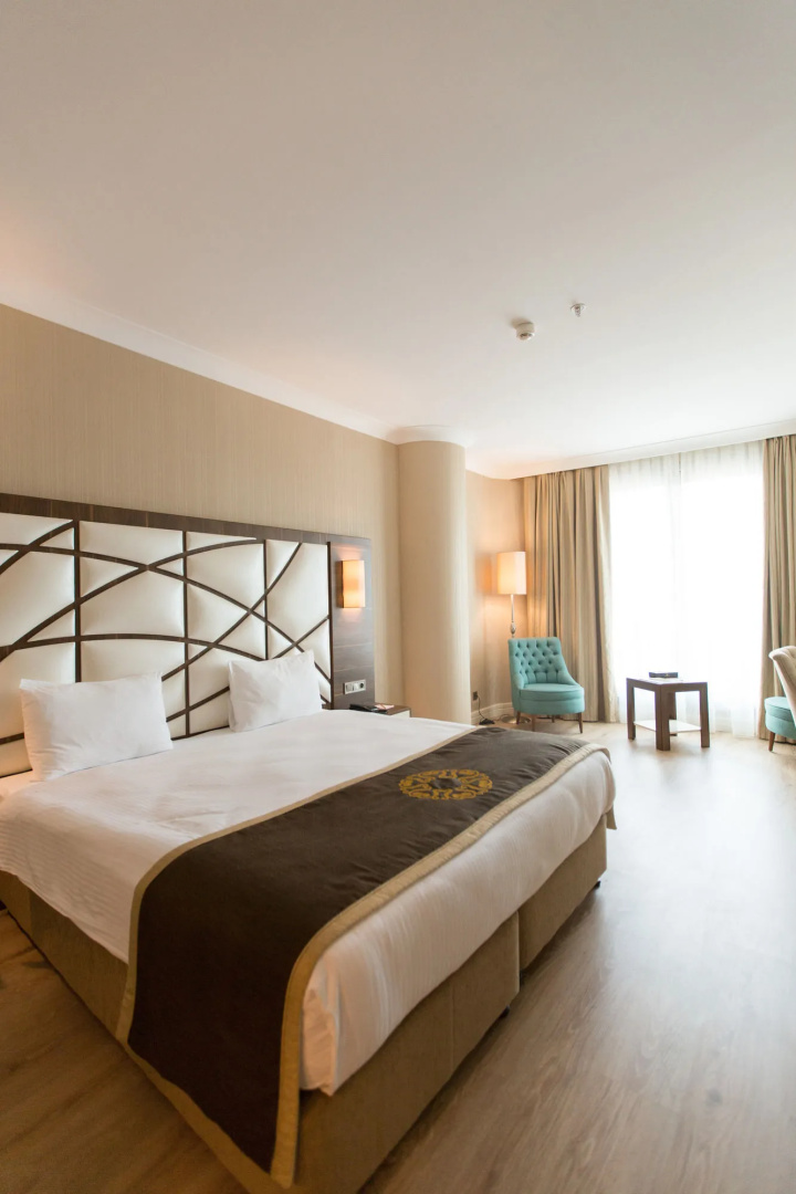 The Grand Mira Hotel