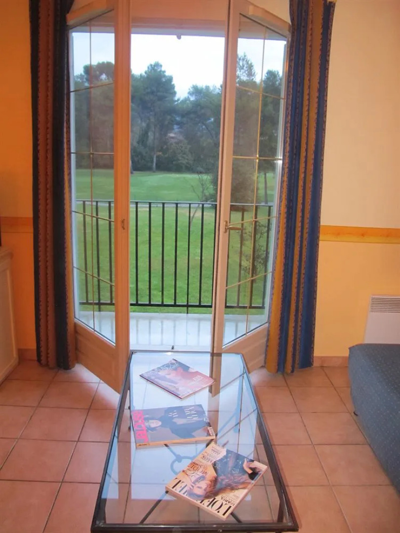 Adonis Mouans-sartoux L'Albatros