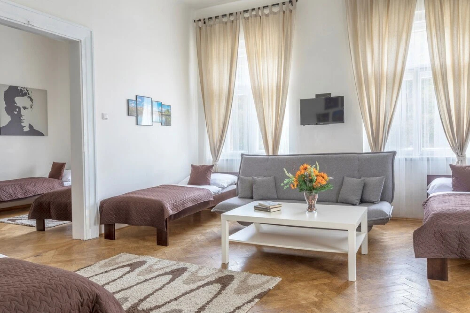 Old Story Apartment